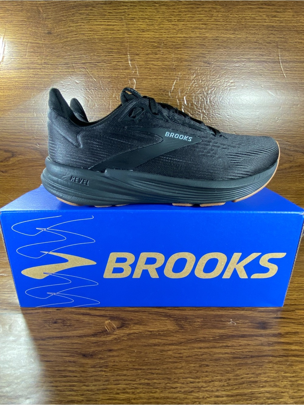 Brooks Revel 7 women’s shoe size 7